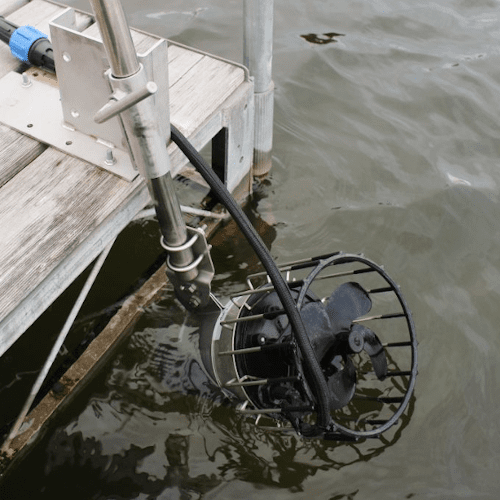 Kasco Marine:  Universal Dock Mount for AquatiClear & De-icer